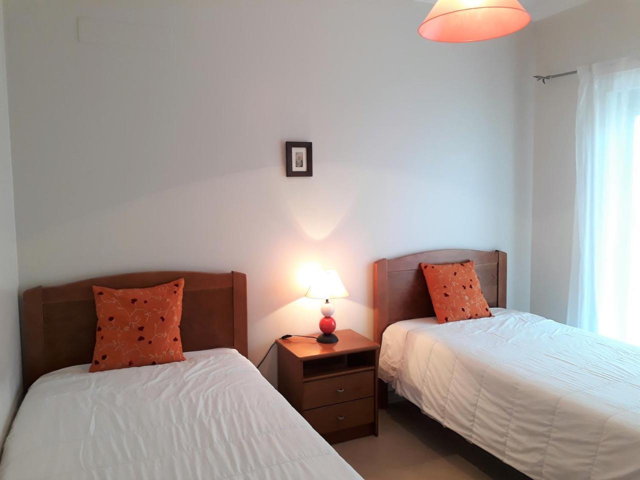Ferienwohnung T2 Tahiti - Terraco, Familiar, Garagem, Wifi Quarteira Exterior foto
