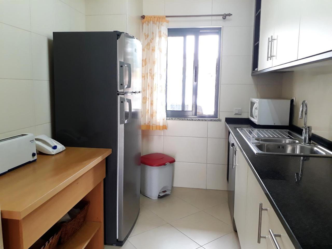 Ferienwohnung T2 Tahiti - Terraco, Familiar, Garagem, Wifi Quarteira Exterior foto