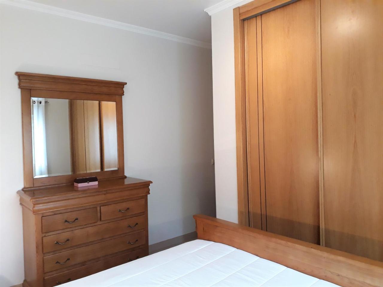 Ferienwohnung T2 Tahiti - Terraco, Familiar, Garagem, Wifi Quarteira Exterior foto